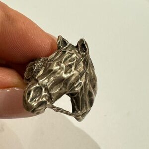 925 Sterling silver brutalist horse ring 8.3g